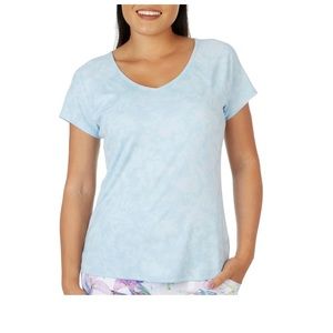 Woman’s fade resistant athletic top by RBX